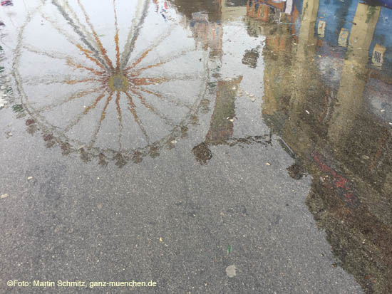 Das Riesenrad auf dem Fr&uuml;hlingsfest M&uuml;nchen 2017 (&copy;Foto: Martin Schmitz)